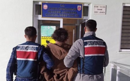 Antalya'da 15 farklı suçtan aranan firari jandarmanın operasyonuyla yakalandı
