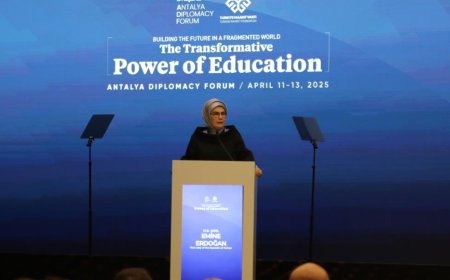 ADF'de eğitim diplomasisi: Barış ve insanlık için ortak zemin çağrısı