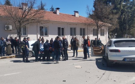 Antalyan'nın Korkuteli ilçesinde kaza: 4 yaralı