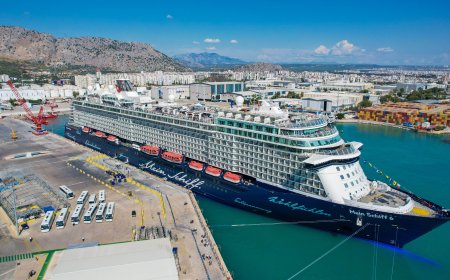 KRUVAZİYER turizminde 3 ayda 72 gemiyle 101 bin 650 yolcu sayısına ulaşıldı.