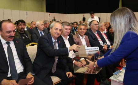 Kepez Belediye Başkanı Mesut Kocagöz, Akdeniz Belediyeler Birliği Meclis Toplantısı’nda encümen üyesi seçildi.