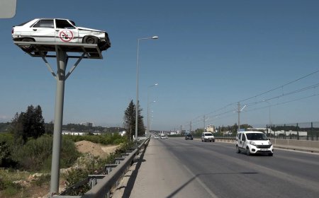 Antalya’da Kaza Yapan Araç, Trafik Bilincini Artırmak İçin Sergileniyor