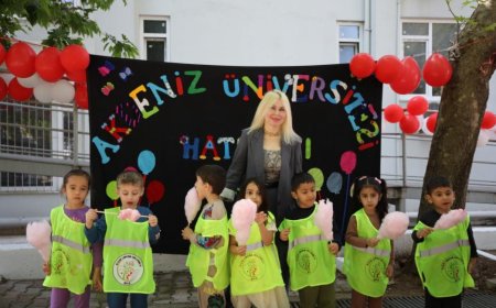 Minik Yüzler Şenlendi: Akdeniz Üniversitesi’nde Çocuk Şenliği Coşkusu!
