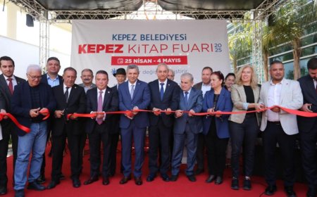 Kepez Kitap Fuarı "Sayfalar Değişir, Değiştirir" temasıyla kapılarını açtı