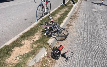 Antalya’nın Manavgat ilçesinde meydana gelen trafik kazasında bisiklet sürücüsü hayatını kaybetti.