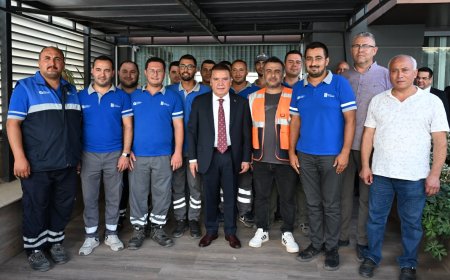 Başkan Böcek’ten Anlamlı 1 Mayıs Mesajı