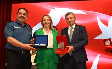 ANTALYA'DA EN İYİ NARKOTİK POLİSİ ANNELER OLUYOR