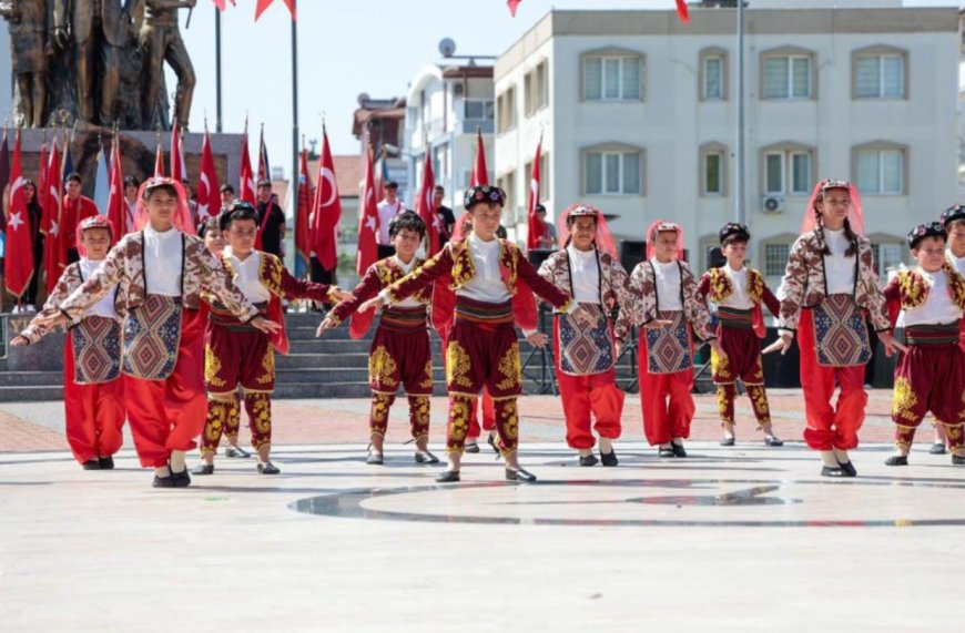 Antalya’nın Dört Bir Yanında 23 Nisan Etkinlikleri