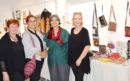 Anneler Günü'ne Özel El Sanatları Etkinliği Antalya'da Büyük İlgi Gördü