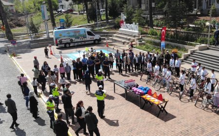 ANTALYA'DA 500 BİN ÖĞRENCİYE EŞ ZAMANLI TRAFİK FARKINDALIK EĞİTİMİ VERİLDİ