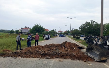 Antalya'da Tapulu Arazi Üzerinden Geçen Yol Mahkeme Kararıyla Trafiğe Kapatıldı.