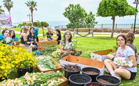 Antalya’da Sanat ve Doğa Buluşması: Çiçek Desenleri Günleri