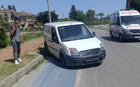 Seyir Halindeyken Lastiği Patlayan Ticari Araç Facianın Eşiğinden Döndü