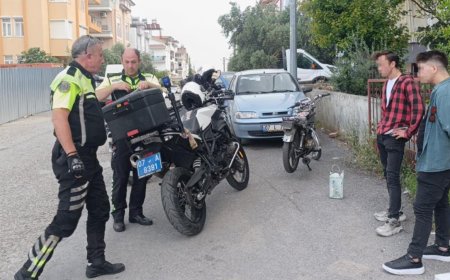 Manavgat’ta polisi görünce kaçmaya başlayan motosiklet sürücüsü kısa sürede yakalandı.