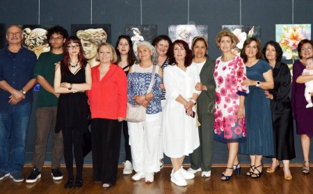 ANTALYALI kadın ressamlar, yıl içerisinde ürettikleri resimlerini sanatseverlerin beğenisine sundu.