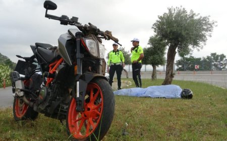 Antalya'da Virajda Hakimiyetini Kaybeden Motosiklet Sürücüsü Yaşamını Yitirdi.