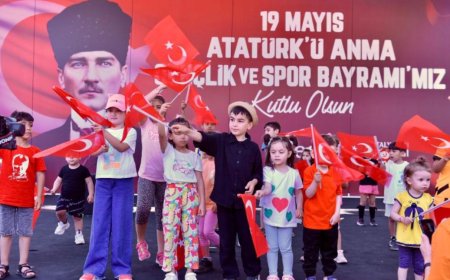 Sahne Gençlerin Oldu! Kepez’de Yetenekler Konuştu