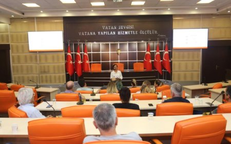 Kepez Belediyesi'nde Yöneticilere Kariyer ve Kişisel Gelişim Eğitimi