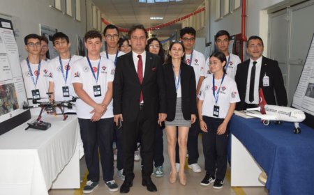 Aksu’daki Meslek Lisesinden TÜBİTAK Destekli Bilim Fuarı