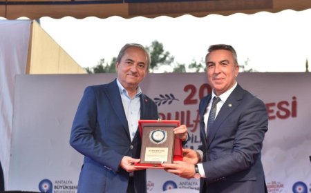 Burdurlular Gecesi Kepez’de Renkli Görüntülere Sahne Oldu