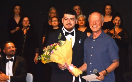 ANTALYALI türküseverler, 'Bahar Konseri'nde bir araya geldi.