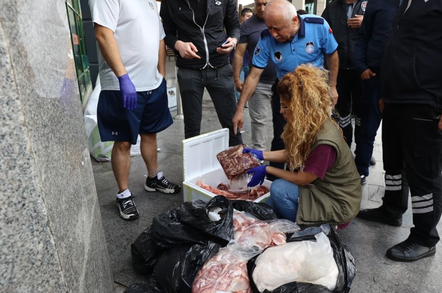 Antalya Otogarı’nda 300 Kilo Usulsüz Et Ele Geçirildi