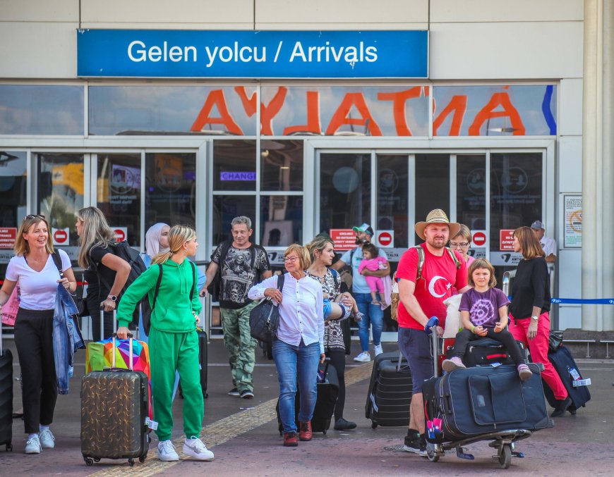 Antalya’dan Tüm Zamanların Nisan Rekoru! 1 Ayda 1.2 Milyon Turist