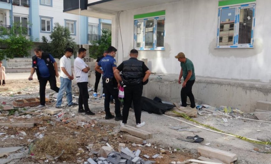 ANTALYA'da inşaat halindeki binanın önünde bir kişinin cansız bedeni bulundu