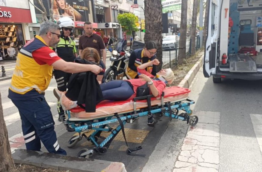 Manavgat'ta Motosiklet Kazası: Kadın Sürücü Kask Sayesinde Hayatta Kaldı
