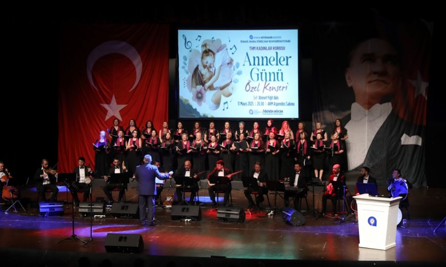 Sanatla Kutlanan Anneler Günü, Antalya’da Büyük İlgi Gördü