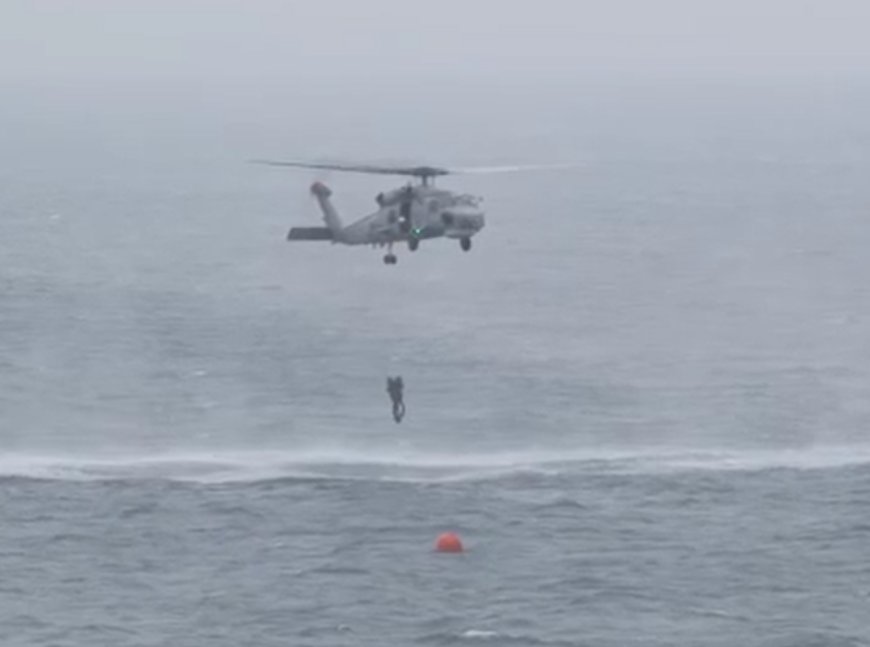 MSB: "DENİZKURDU-II/2025 tatbikatında askeri helikopter denize acil iniş yaptı"