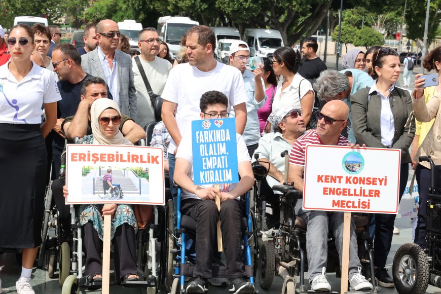 Engelleri Aşan Gösteri Antalya’da Büyük Alkış Aldı