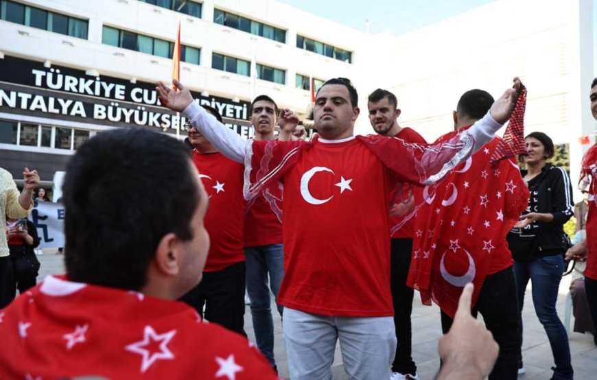 Büyükşehir Belediyesi’nden Engelsiz Yaşama Destek Etkinliği