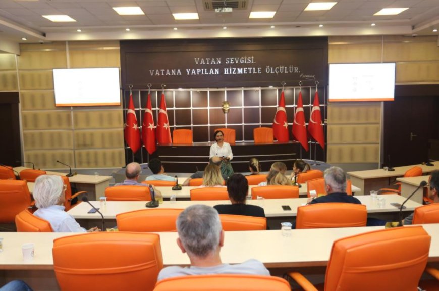 Kepez Belediyesi'nde Yöneticilere Kariyer ve Kişisel Gelişim Eğitimi