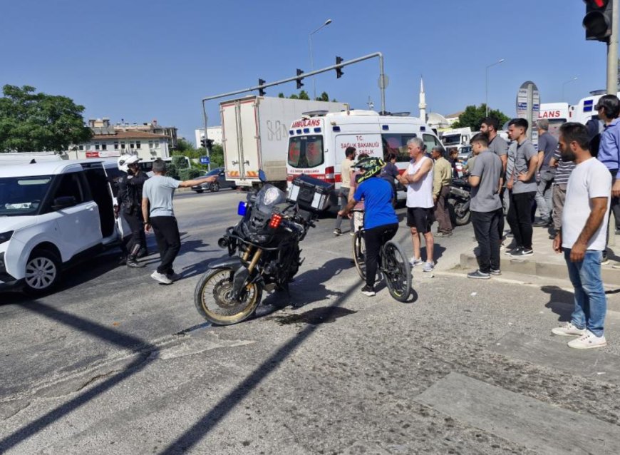 Antalya Serik'te Yunus Polisi Kaza Yaptı: 1 Polis Yaralı