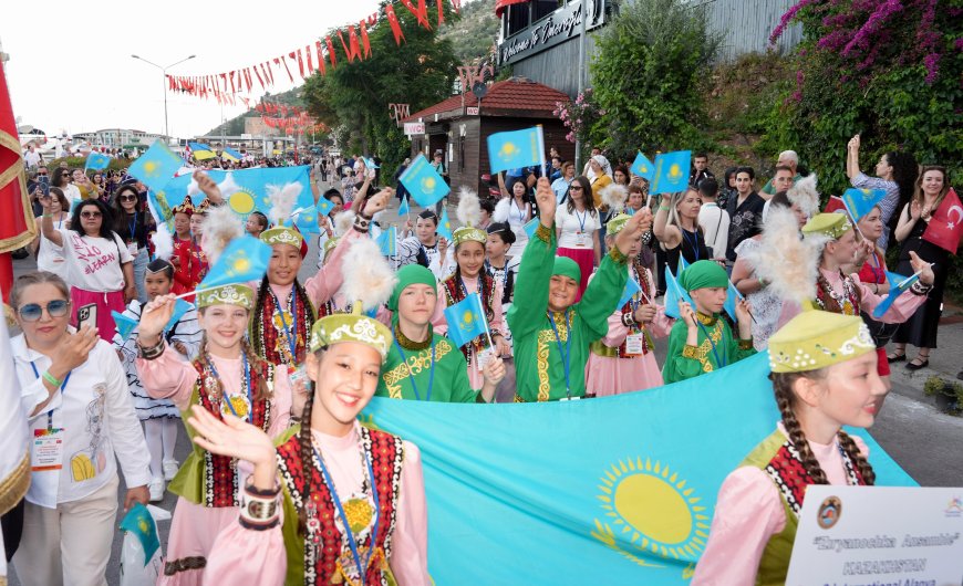 Alanya’da 23. Uluslararası Kültür Sanat ve Turizm Festivali Başladı