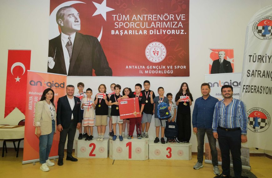 Antalya'da Satranç Coşkusu: ANTGİAD İlk Turnuvasını Gerçekleştirdi