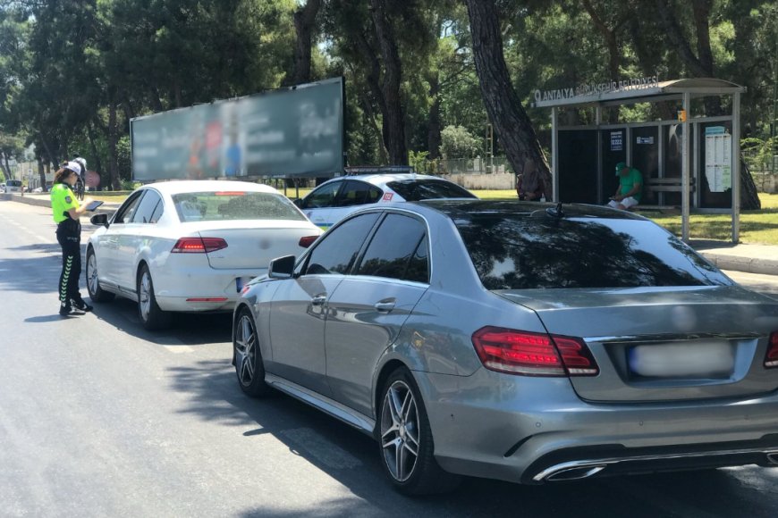 Antalya'da Trafik Kurallarına Uymayan 38.876 Sürücüye Ceza.