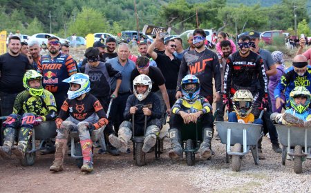 Antalya Kumluca’da Geleneksel Şenlik: Karacaören’de Eğlence Dolu Gün