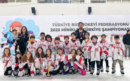 Minik Hokeycilerden Büyük Başarı: Türkiye İkinciliği Muratpaşa’nın