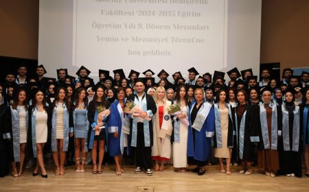 Akdeniz üniversitesinde hemşirelerin mezuniyet coşkusu