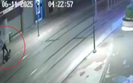 Antalya'da Bankta Oturan Vatandaşa Saldırı: Yumruklayıp Gasp Ettiler