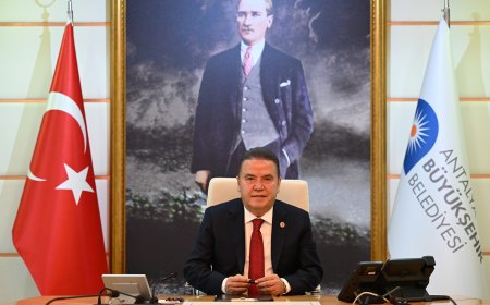Muhittin Böcek, Türkiye’nin En Başarılı İkinci Büyükşehir Belediye Başkanı Seçildi