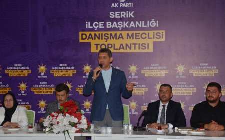 AK Parti Serik Teşkilatı Danışma Meclisi’nde Buluştu