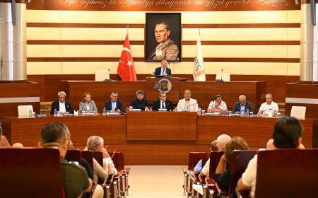 ATSO Haziran Meclis Toplantısı: Küresel Gelişmeler ve Antalya Turizmi Değerlendirildi