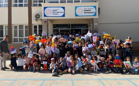 Antalya’dan Hatay’a Umut Taşıyan Karne Hediyesi