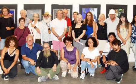 Antalya’nın Usta Ressamları ‘Yaz Seçkileri’ Sergisinde Buluştu