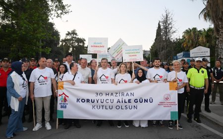 Antalya'da 30 Haziran Koruyucu Aile Günü kutlandı