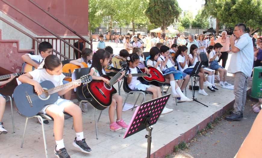 Antalya’da İlkokul Öğrencileri Müzikle Buluştu