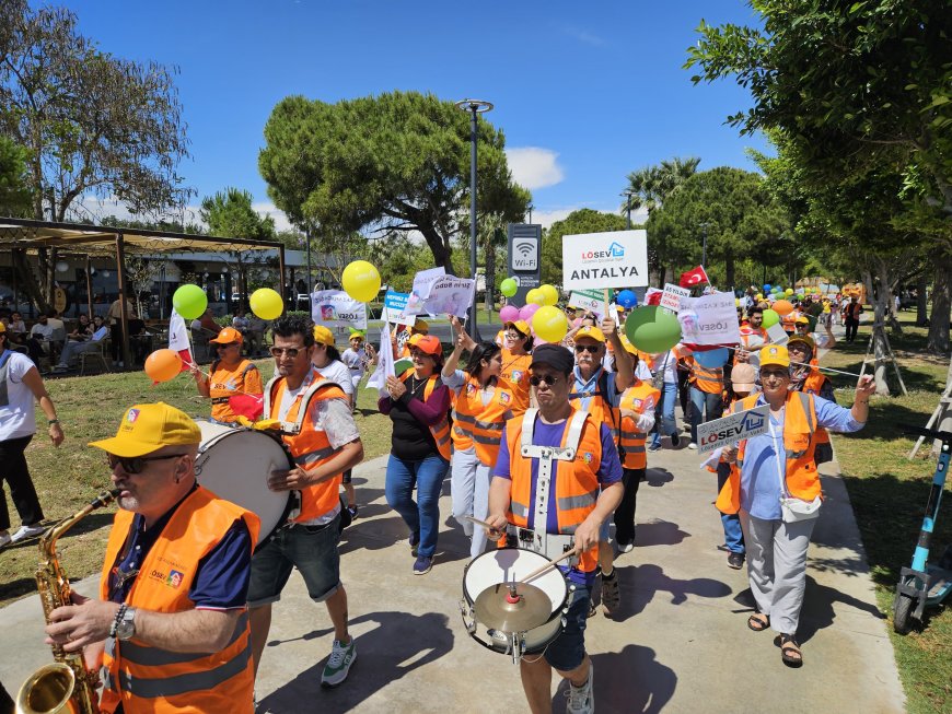 Konyaaltı’nda Umuda Yolculuk: Lösemili Çocuklar Unutulmadı